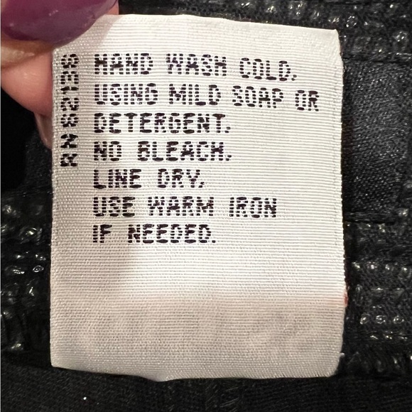 Vintage Guess Y2K 90s Black Reptile Shiny High Rise Straight Leg Pants - Size 24 - Picture 8 of 8